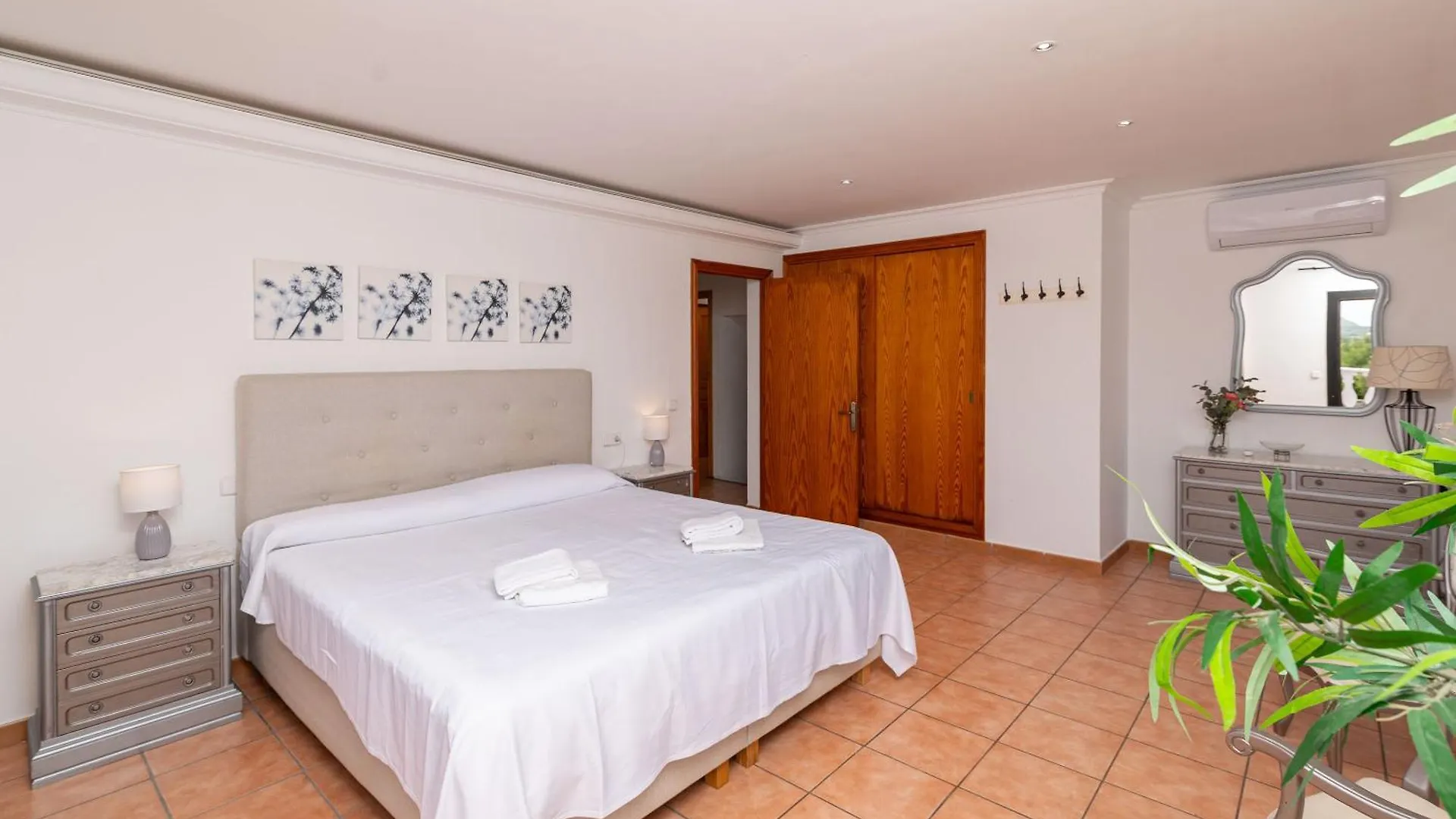 Country house Villa Can Guaita II By Sealand Villas Port de Pollenca Spain
